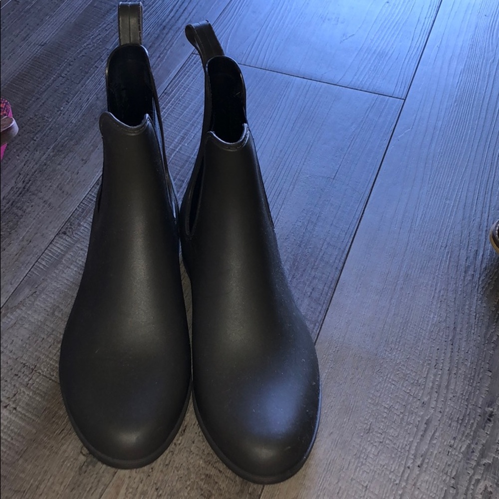 Merona Chelsea boots